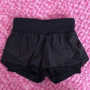 Lululemon hotty hot shorts with built in spandex